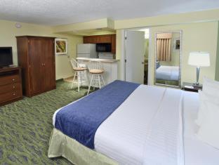 Room #7854128 at Best Western Cocoa Beach - Port Canaveral