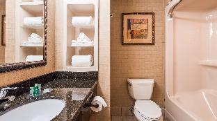 Room #29184018 at Holiday Inn Express & Suites Williamstown - Glassboro by IHG