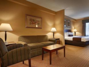 Room #29184016 at Holiday Inn Express & Suites Williamstown - Glassboro by IHG