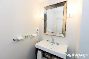Room #5668620 at L.A. Sky Boutique Hotel