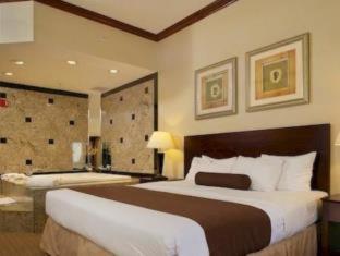 Room #29184019 at Holiday Inn Express & Suites Williamstown - Glassboro by IHG