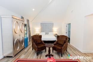 Room #5668624 at L.A. Sky Boutique Hotel