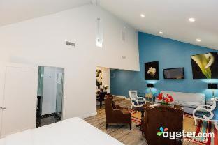 Room #5668624 at L.A. Sky Boutique Hotel