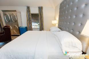 Room #5668624 at L.A. Sky Boutique Hotel