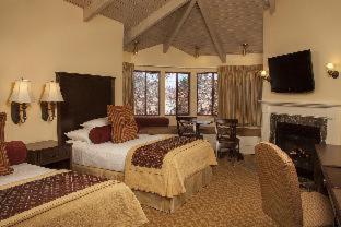 Room #2623019 at Victorian Inn