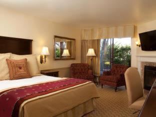 Room #2623020 at Victorian Inn