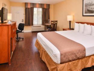 Room #29755708 at Best Western Palm Garden Inn