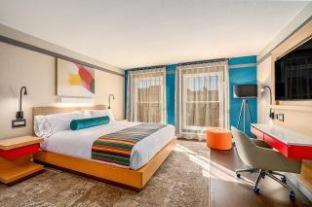 Room #197805512 at Century Park Hotel