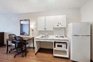 Room #51854908 at Extended Stay America Select Suites - Charlotte - University Place