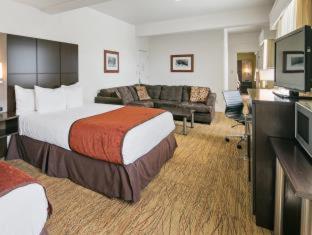 Room #18366818 at Best Western Pony Soldier Inn & Suites
