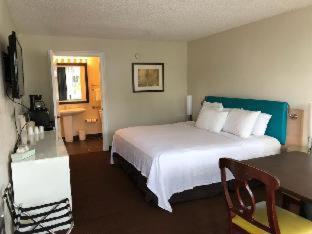 Room #18856416 at Floridian Hotel