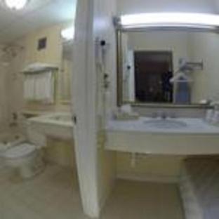 Room #18856419 at Floridian Hotel