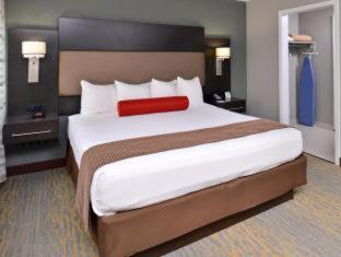 Room #18064920 at Best Western At O'Hare