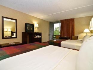 Room #28163714 at Best Western Branson Inn And Conference Center