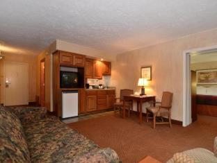 Room #28163715 at Best Western Branson Inn And Conference Center