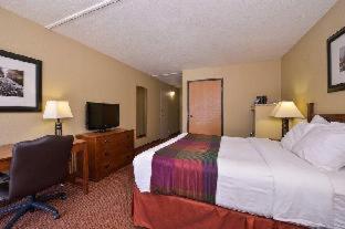 Room #28163717 at Best Western Branson Inn And Conference Center