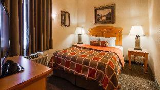 Room #51513120 at Best Western Plus Revere Inn & Suites