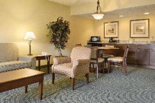 Room #39176007 at Red Lion Hotel Wenatchee City Center