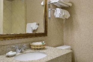 Room #39176007 at Red Lion Hotel Wenatchee City Center