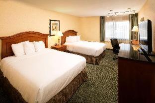 Room #39176010 at Red Lion Hotel Wenatchee City Center
