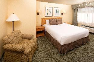 Room #39176013 at Red Lion Hotel Wenatchee City Center