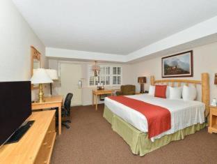 Room #51553959 at Best Western Antlers at Glenwood Springs