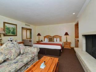 Room #51553959 at Best Western Antlers at Glenwood Springs