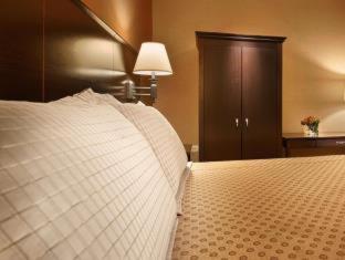 Room #7842131 at Best Western Plus Hawthorne Terrace Hotel