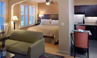 Room #7842137 at Best Western Plus Hawthorne Terrace Hotel