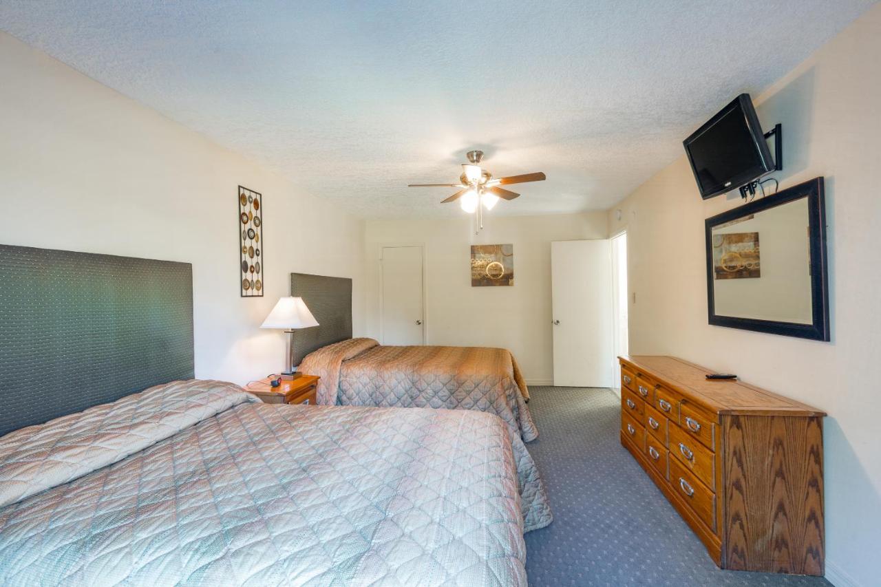  | Crown Resorts at Hickory Hills