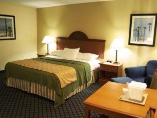 Room #32477020 at Best Western Oceanside Inn