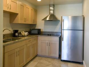 Room #4647935 at Best Western Plus Island Palms Hotel & Marina