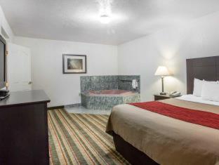 Room #24157721 at Best Western Visalia Hotel