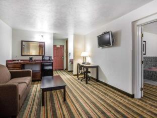 Room #24157721 at Best Western Visalia Hotel