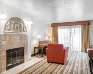 Room #24157721 at Best Western Visalia Hotel