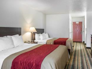 Room #24157725 at Best Western Visalia Hotel