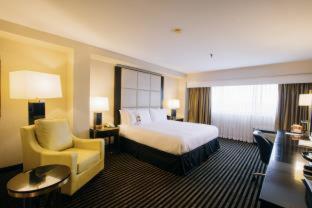 Room #28284411 at APA Hotel Woodbridge