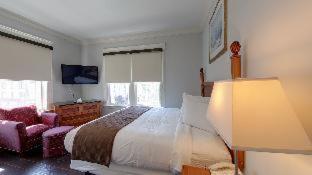 Room #217645008 at Warfield Hotel