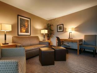 Room #18136116 at Best Western Plus Marina Gateway Hotel