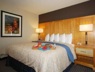 Room #18136116 at Best Western Plus Marina Gateway Hotel