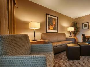 Room #18136121 at Best Western Plus Marina Gateway Hotel