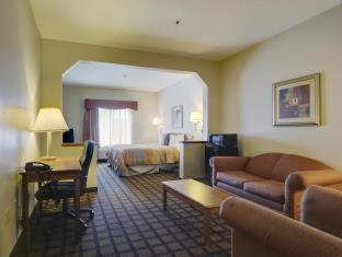 Room #7576611 at Best Western Inn & Suites - Midway Airport