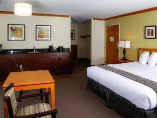 Room #29684916 at Best Western Rocky Mountain Lodge