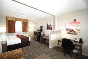 Room #25308916 at Best Western Plus Sandusky Hotel & Suites