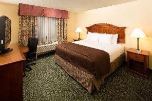 Room #34985310 at Red Lion Hotel Portland Airport