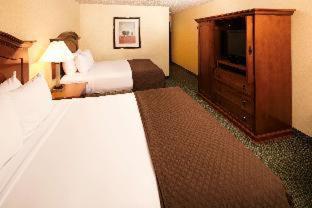 Room #34985311 at Red Lion Hotel Portland Airport