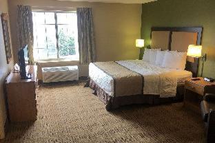 Room #53784016 at Extended Stay America Suites Cleveland Airport North Olmsted
