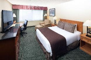 Room #39226508 at Red Lion Hotel Kalispell