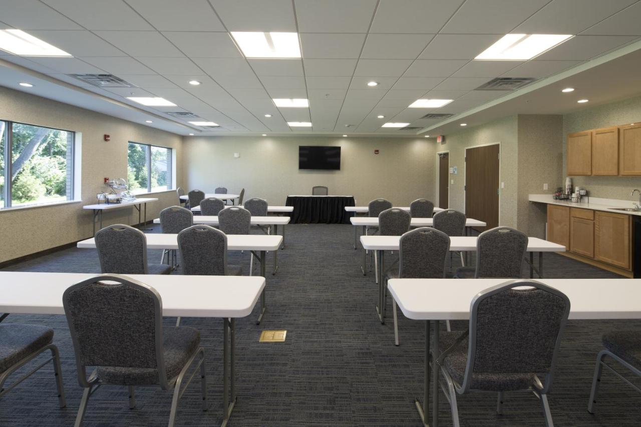 | Holiday Inn Express & Suites La Porte, an IHG Hotel