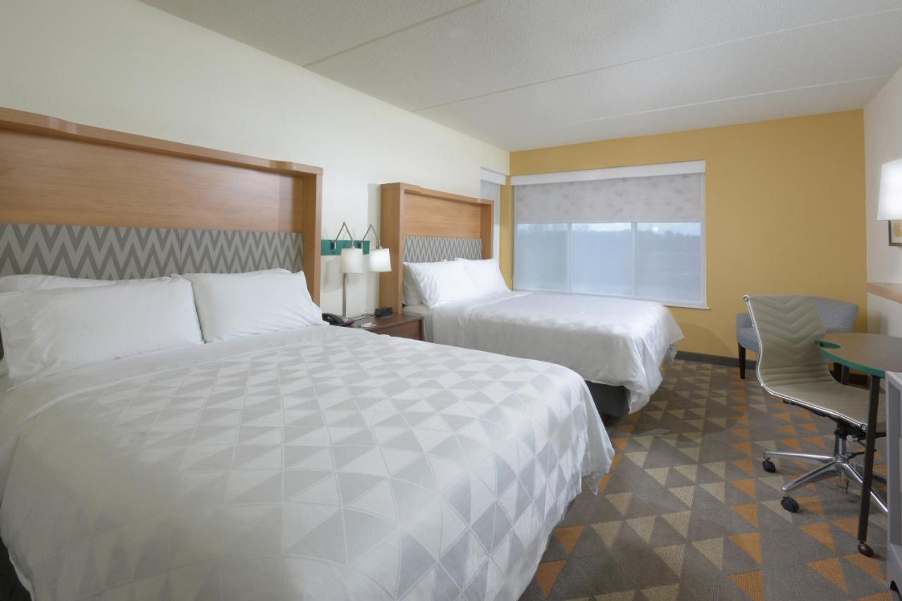 Queen Room with Two Queen Beds at Holiday Inn Raleigh-Durham Airport by IHG
